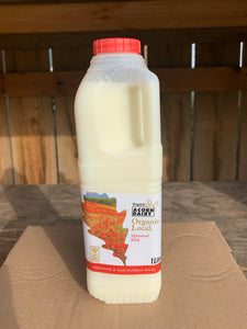 Acorn Organic Milk - Skimmed